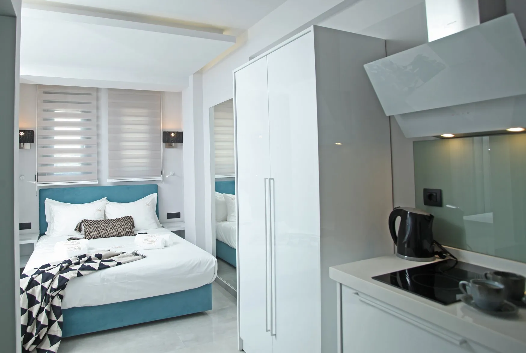 Tiara Holidays - Imagine Studios - Double room first floor - bedroom